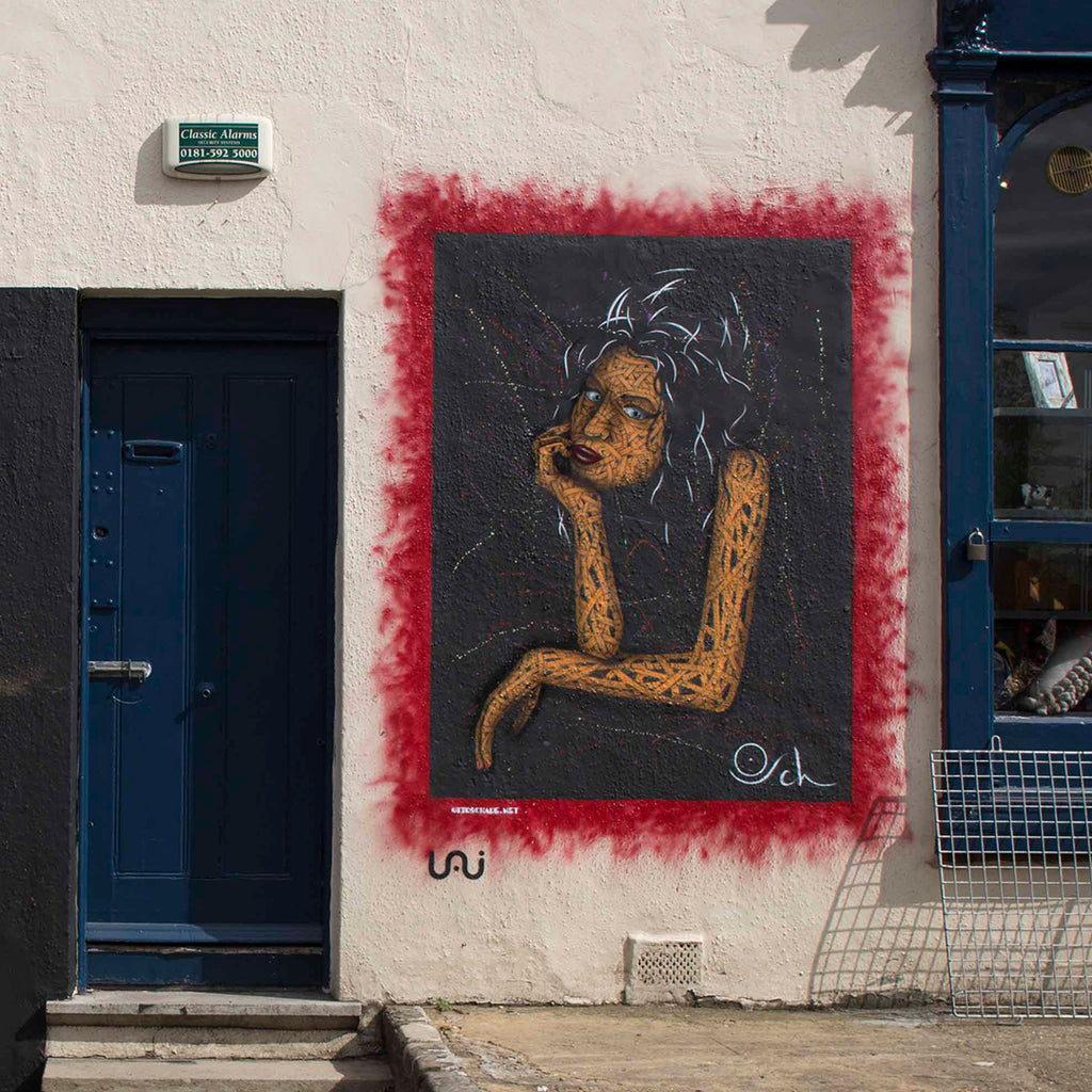 "Amy Winehouse" White (2011) Limited Edition